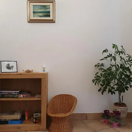 Apartma *