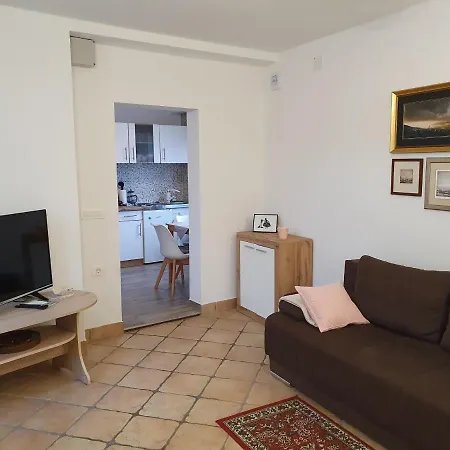Apartma Apartment *