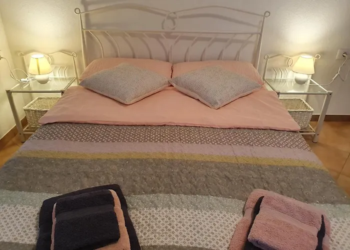 Apartma アパート ツェルクニツァ